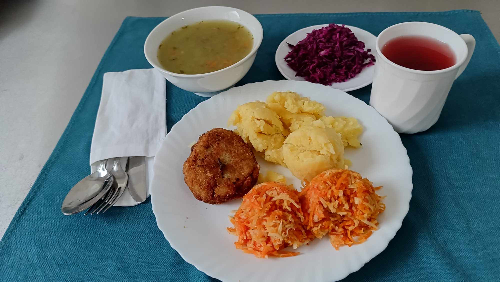 Posiłek w dniu 2023-12-01