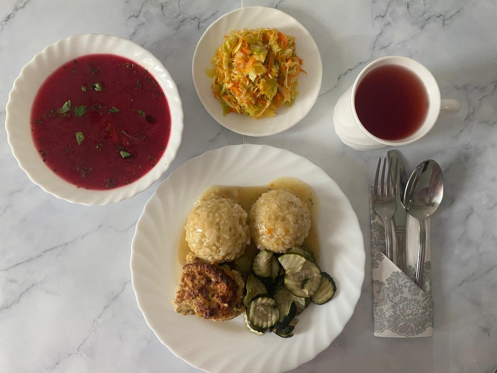 Posiłek w dniu 2024-07-01